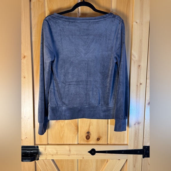 Soma Weekend Gray Velour V-neck Long Sleeve Cozy Pullover Top Size Small - Picture 10 of 10